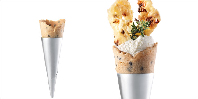 Mini Cone black sesame seeds, the new flavor of Masdeu Mini Cones