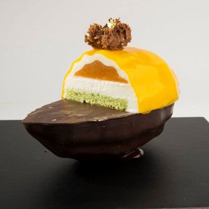 Mango by Oriol Balaguer