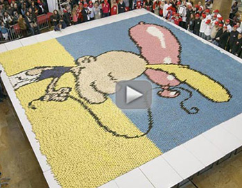 Guinness Record for Gilles Desplanches’s éclair mosaic
