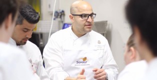 Antonio Bachour in Savour Patisserie School