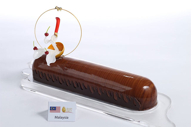 Fudgee Barr Chocolate Cake 420g from Buy Asian Food 4U