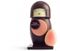 Mini Kokeshi noir. Pierre Marcolini