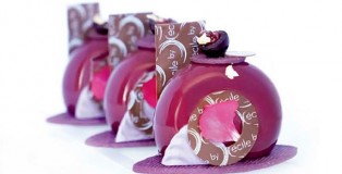 Petits Gateaux by Cécile Farkas