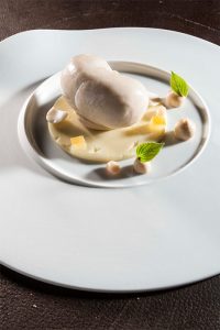 Dish realized during session by Gianluca Fusto, Mario Peqini, Beppe Allegretta and Galileo Reposo in Identità Golose 2017