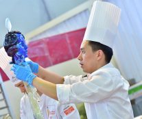 a candidate to China Pastry Cup