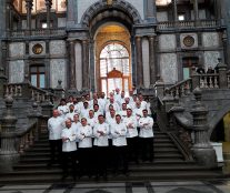 Relais Desserts pastry chefs at the Antwerp train station