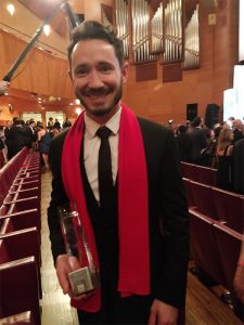 Cédric Grolet with the trophy 50 BESTS RESTAURANTS