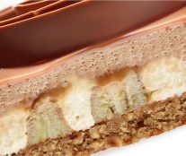 Yann Duytsche's entremet cut