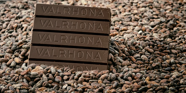 Valrhona Sakanti 68%, Grand Cru dark chocolate from Bali