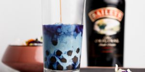 Butterfly pea flower bubble tea