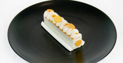 Finger mango with litchi and white chocolate mousse by Michaël Perrichon