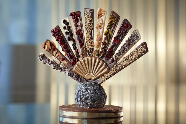 Mandarin Oriental logo made of chocolate, fruits and nuts by Michael Perrichon