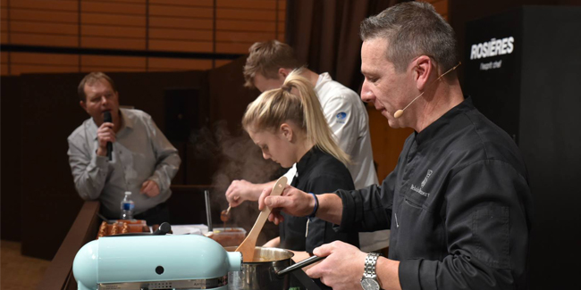 Demonstration at the salon du chocolat