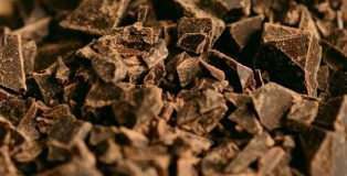 Chocolate pieces