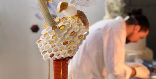 Sugar sculpture on Sirha