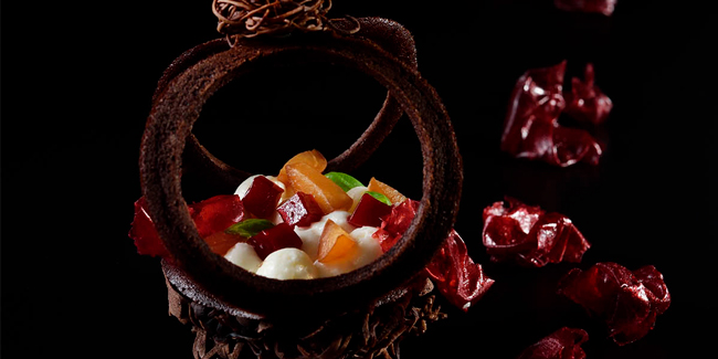 Forêt Noire with Pâte à Kadaïf, confit framboise and Cherry soaked in brandy by Masahiko Ozumi