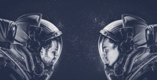Bart de Gans and Murits van der Vooren as astronauts