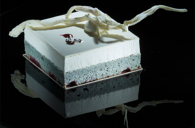 Black corn sponge cake by Paco Torreblanca