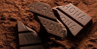 Amatika 46% by Valrhona