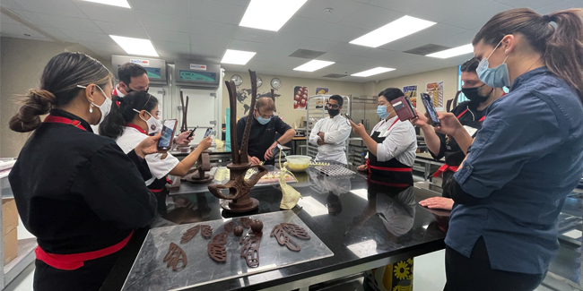 Face-to-face classes are back at l’Ecole Valrhona Brooklyn with an impressive course calendar