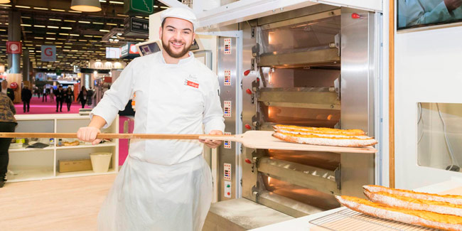 Bakery stand in Europain Sirha