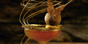 Cocktail with a dessert