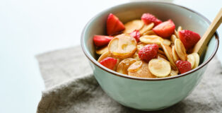 bowl with fruits and pancakes