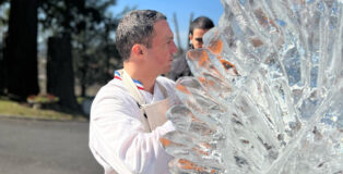 Ice sculpting