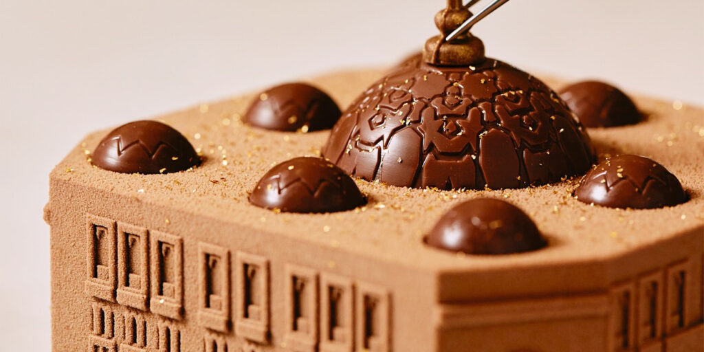 Emirates Palace Cake with date sugar, cardamom, and mousse milk chocolate by Alexandre Thabard